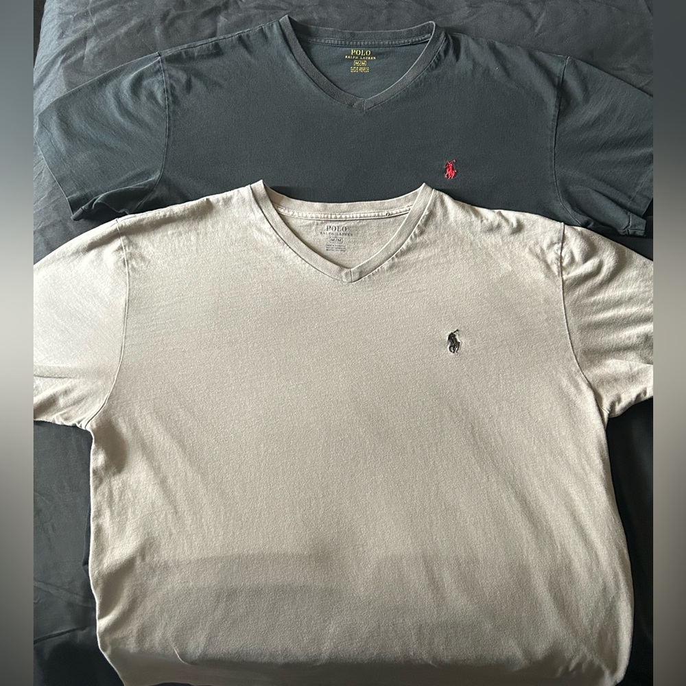 Bundle of Men’s Ralph Lauren Polo T Shirts. Black/Red, Grey/Navy. Size M
